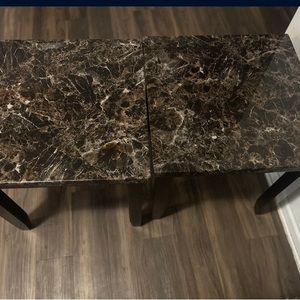 Coffee table & 2 end tables